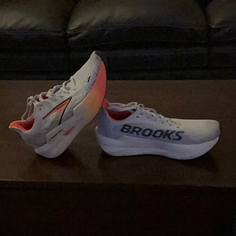 Brooks Hyperion Max - image 4